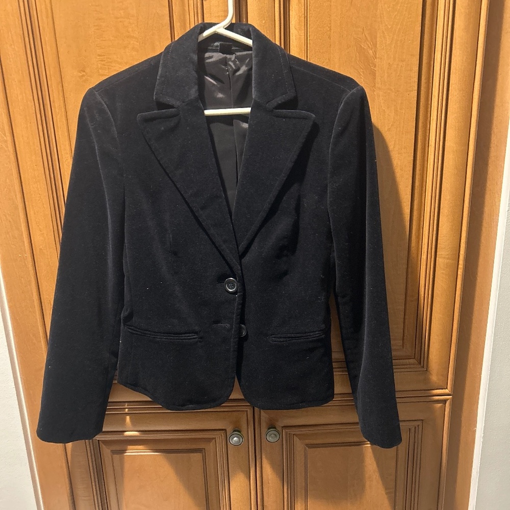 Blazer - Picture 2 of 2